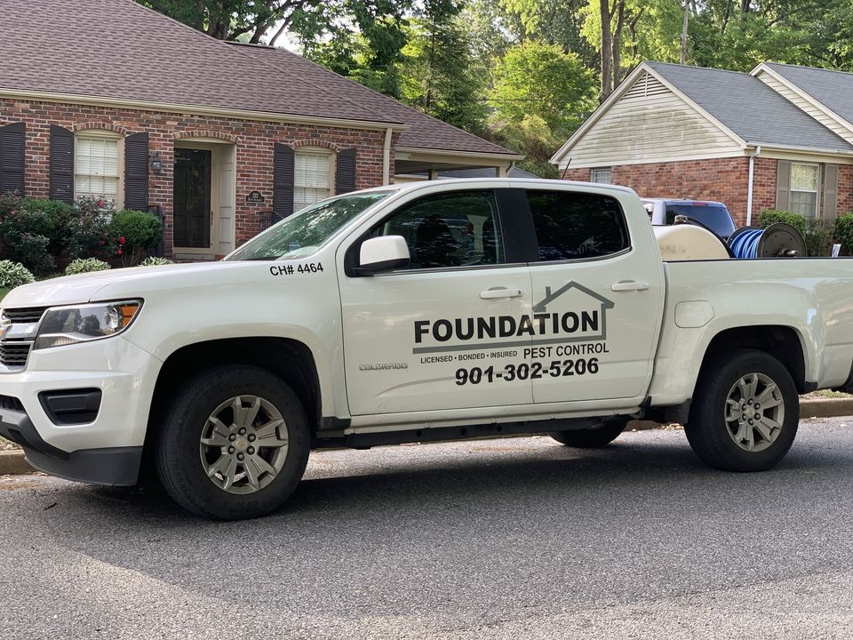 foundation pest control lakeland tn service truck